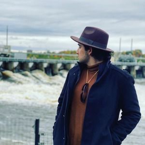 Meet your Posher, Michael